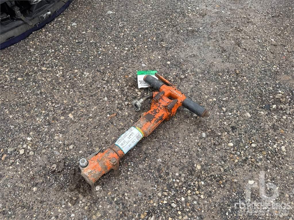  APT M117 Гидромолоты