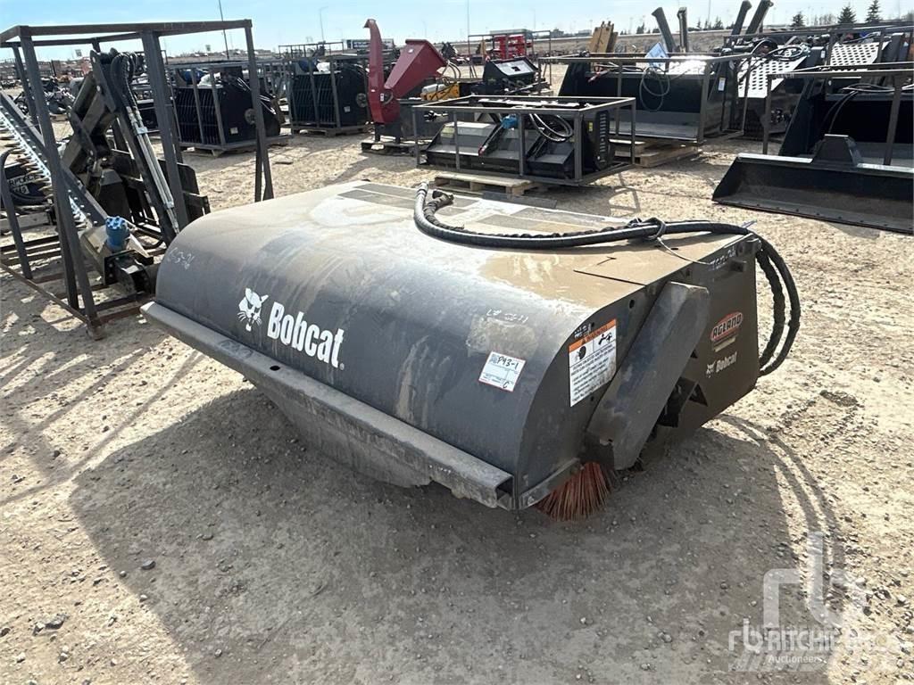 Bobcat 72 Навесные щетки