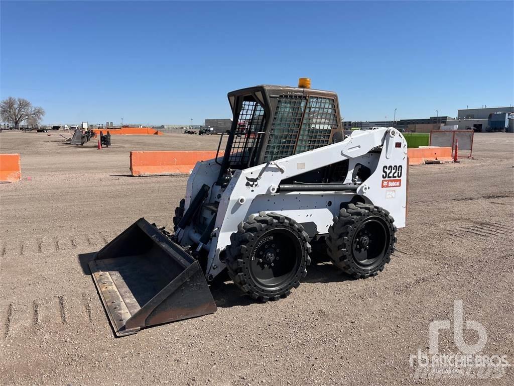 Bobcat S220 Мини-погрузчики
