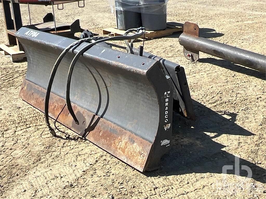 Bradco 84 in Бульдозерные отвалы