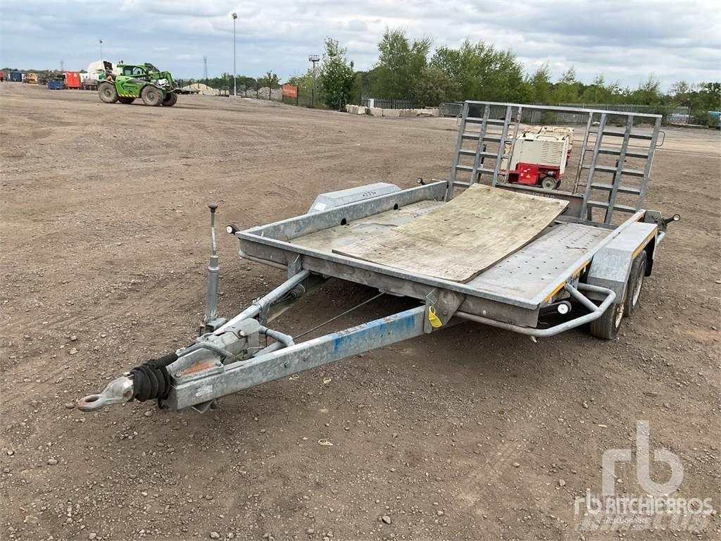  BRADLEY 2.8 m Низкорамные прицепы