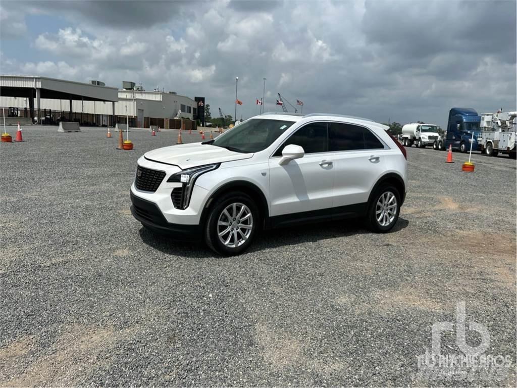 Cadillac XT4 Бортовые фургоны