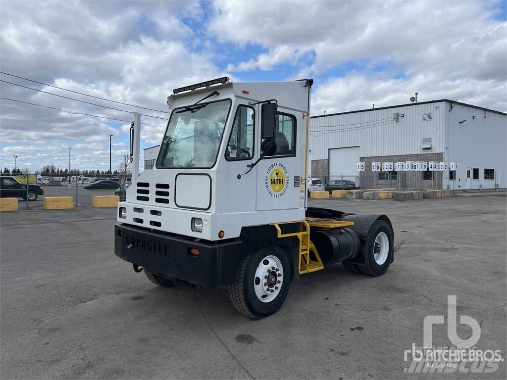 Capacity TJ7000 Седельные тягачи