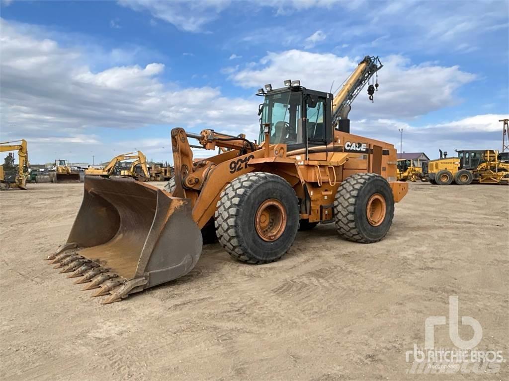 CASE 921C Фронтальные погрузчики