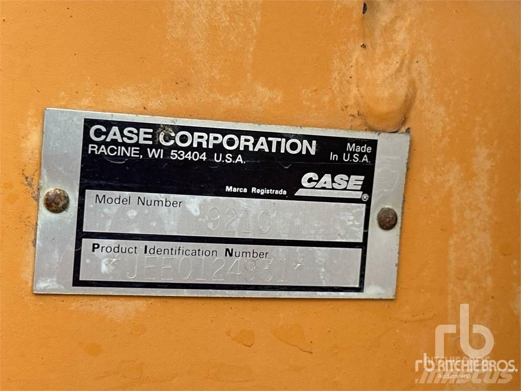 CASE 921C Фронтальные погрузчики
