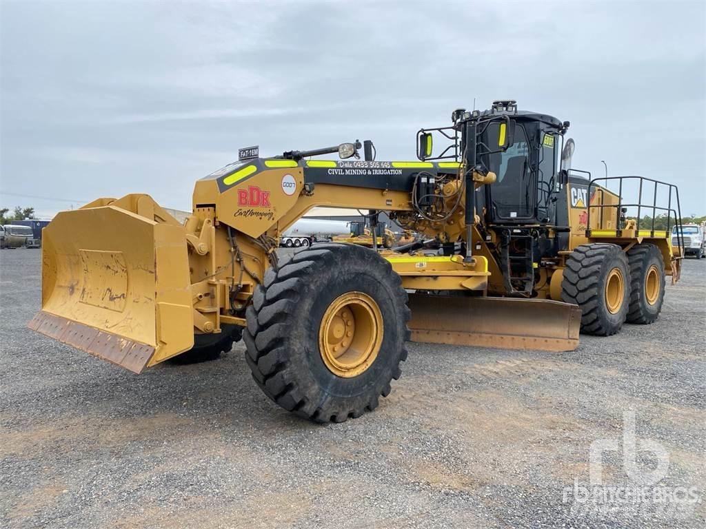 CAT 16M Грейдеры