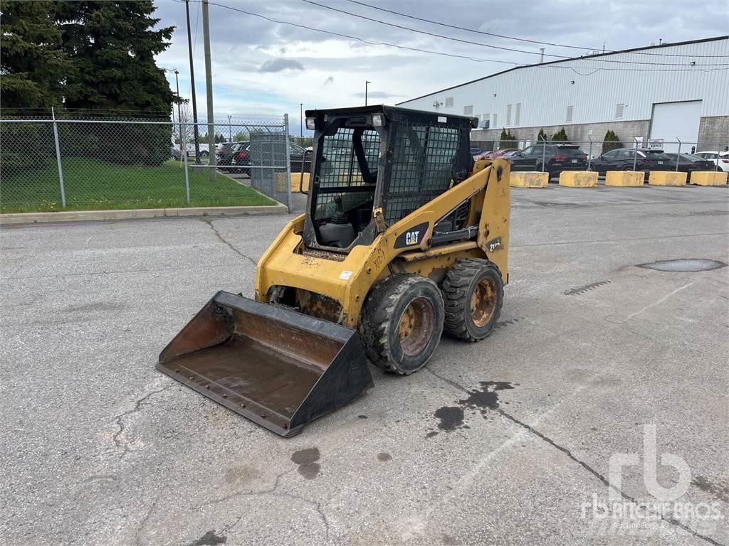 CAT 216B3 Мини-погрузчики