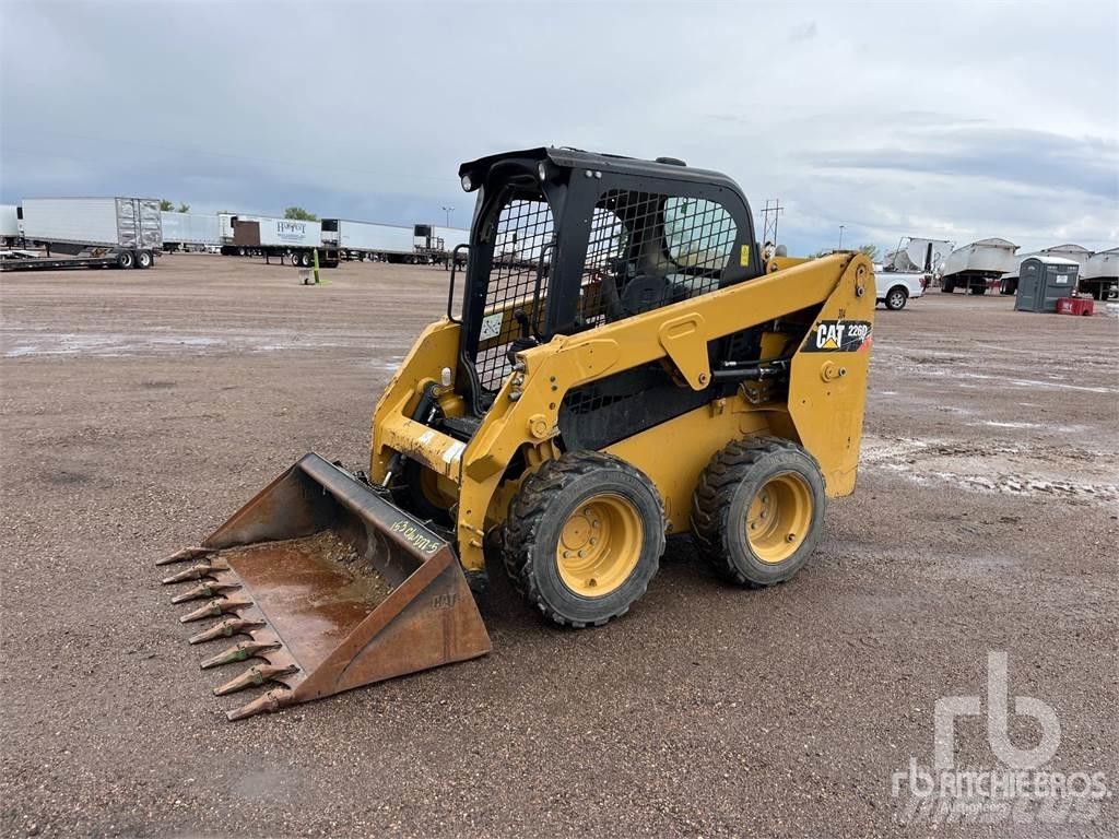 CAT 226D Мини-погрузчики