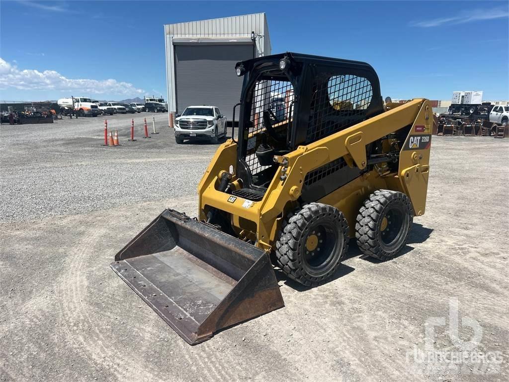 CAT 226D C1-H2 Мини-погрузчики