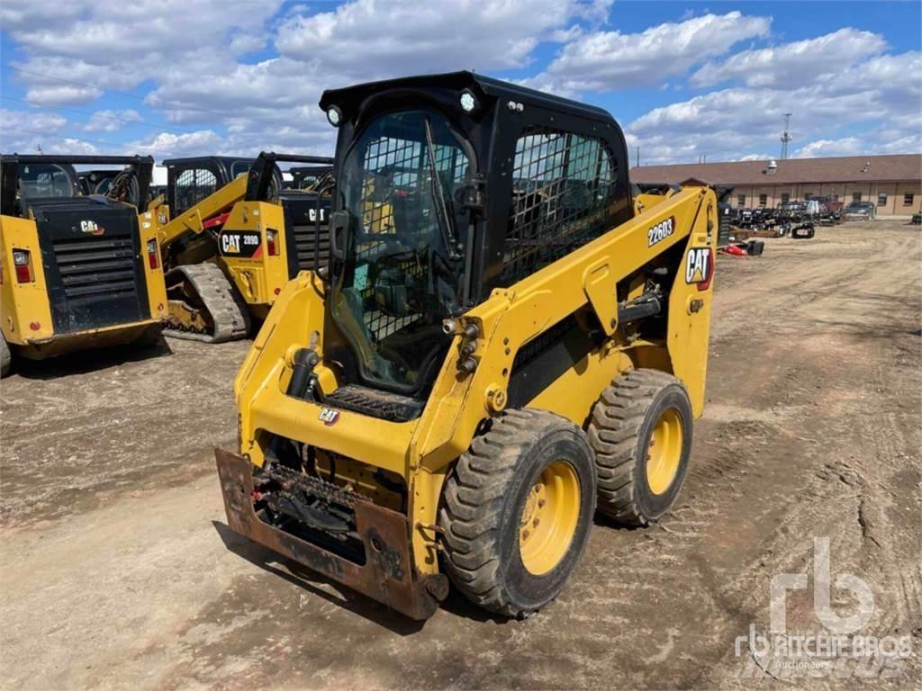 CAT 226D3 Мини-погрузчики