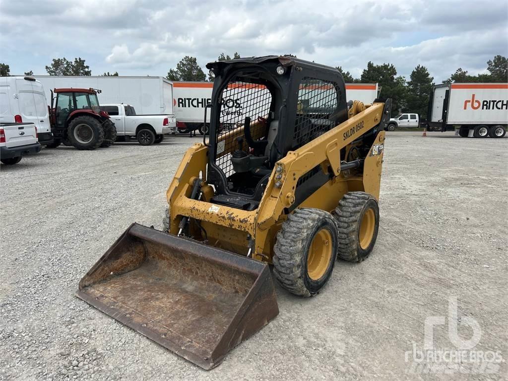 CAT 232D Мини-погрузчики