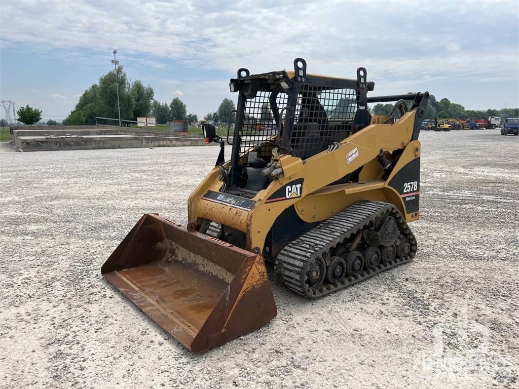 CAT 257B Мини-погрузчики