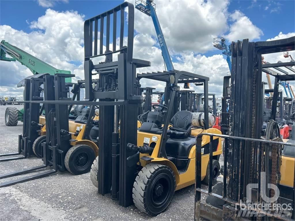 CAT 2P7000 Дизельные погрузчики