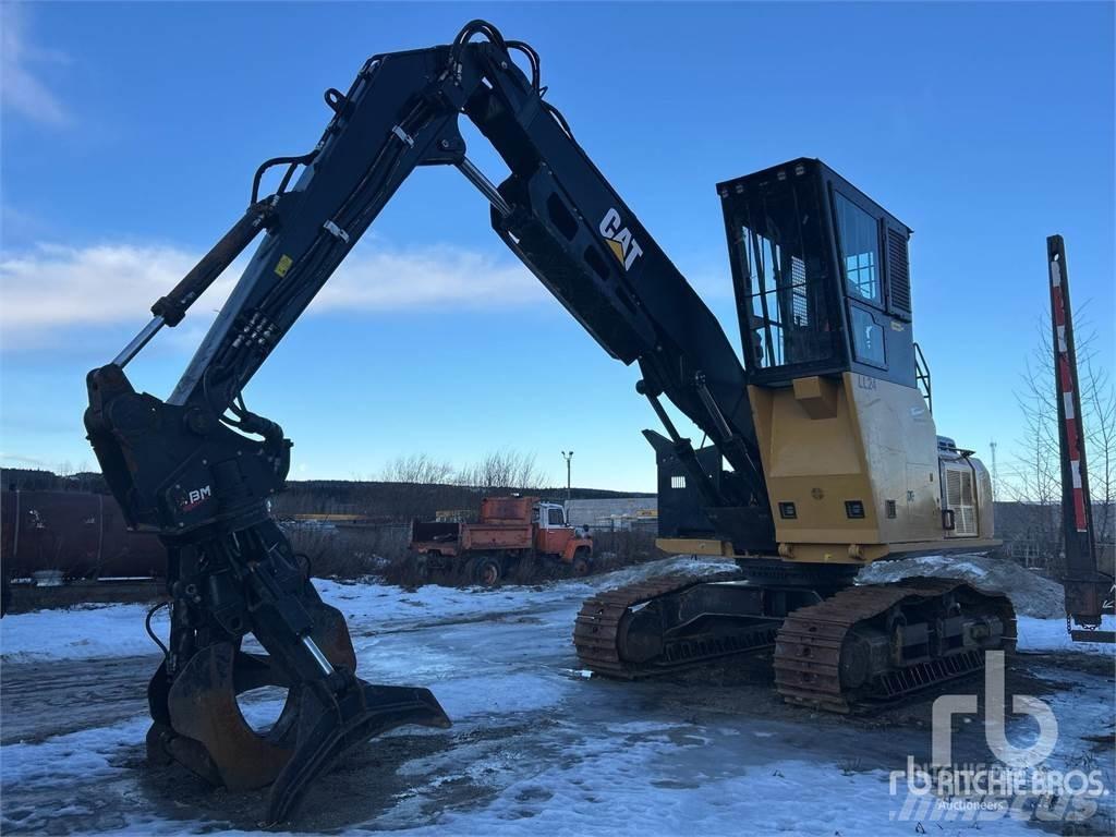 CAT 558LL Лесопогрузчик