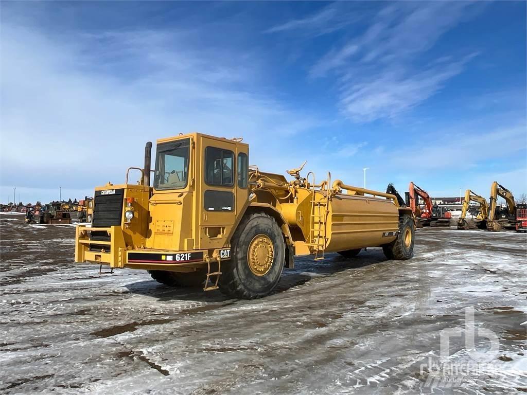 CAT 621F Поливочные машины