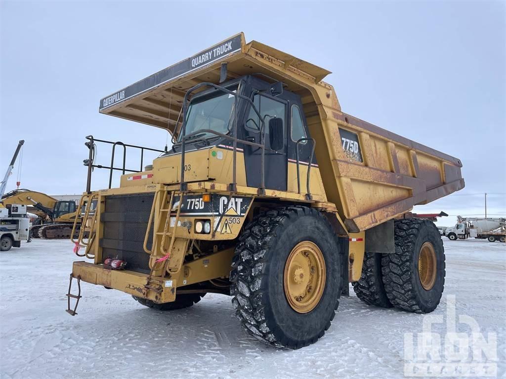 CAT 775D Карьерные самосвалы