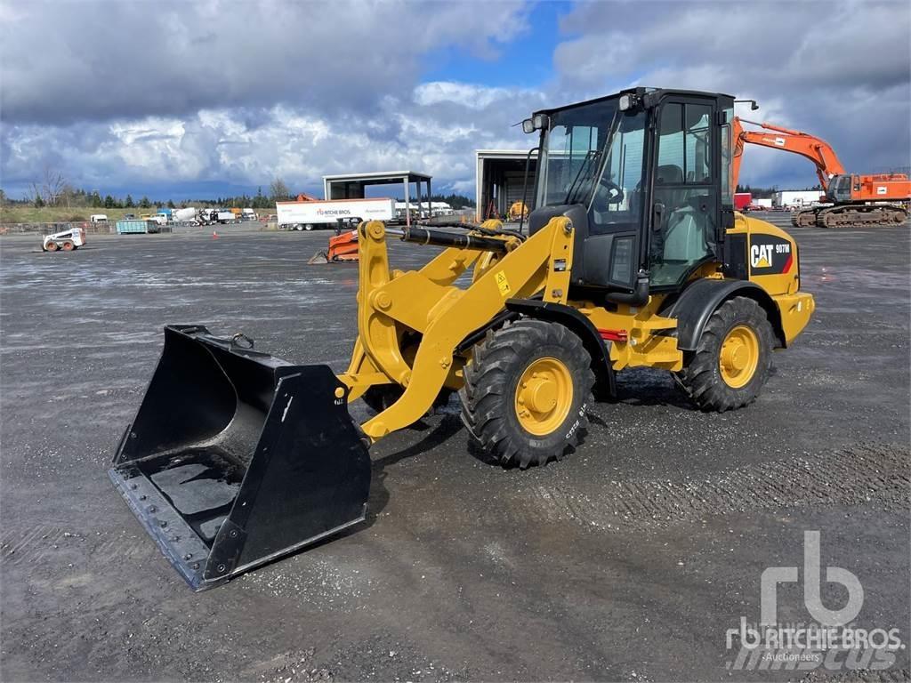 CAT 907M Фронтальные погрузчики