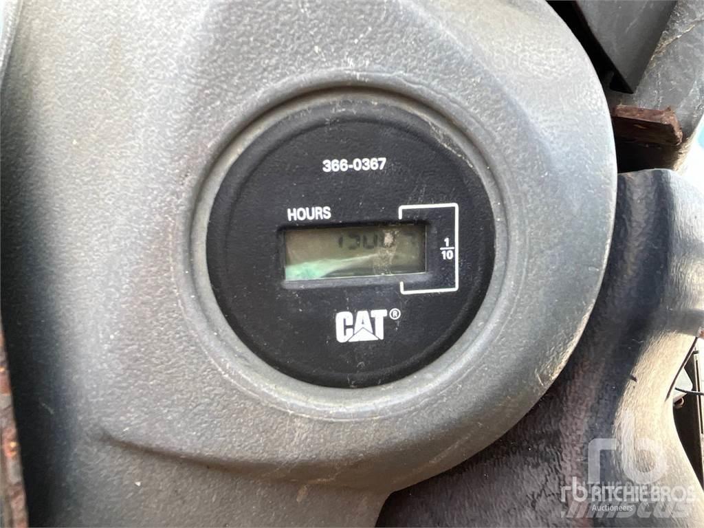 CAT 928G Фронтальные погрузчики