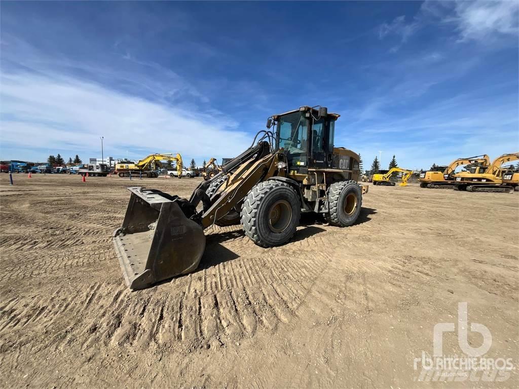 CAT 930G Фронтальные погрузчики