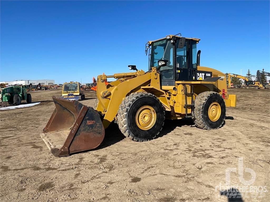 CAT 938H Фронтальные погрузчики