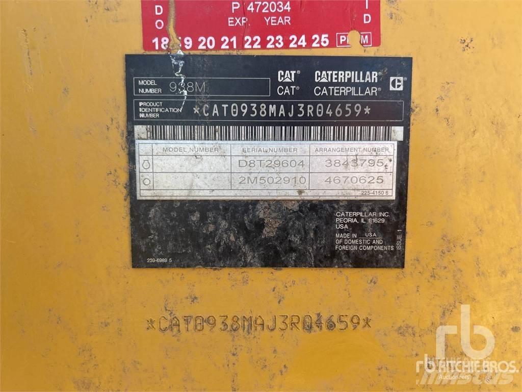 CAT 938M Фронтальные погрузчики