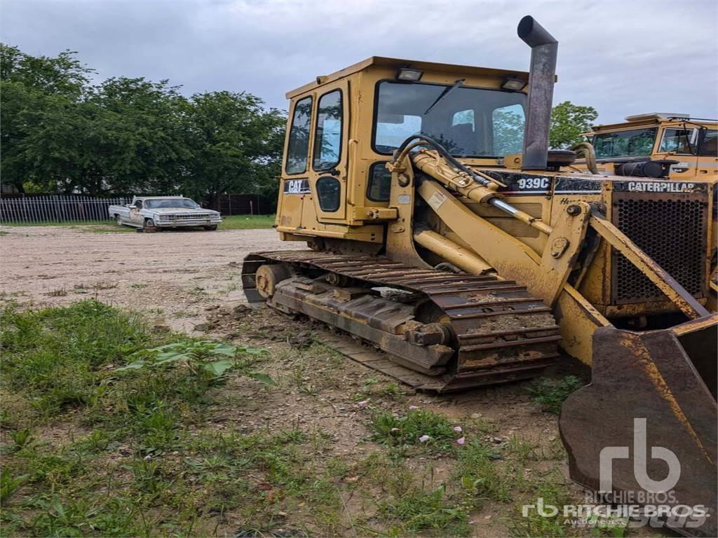 CAT 939C Гусеничные фронтальные погрузчики