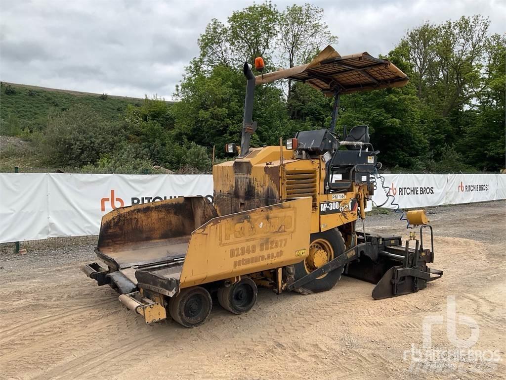 CAT AP300D Асфальтоукладчики