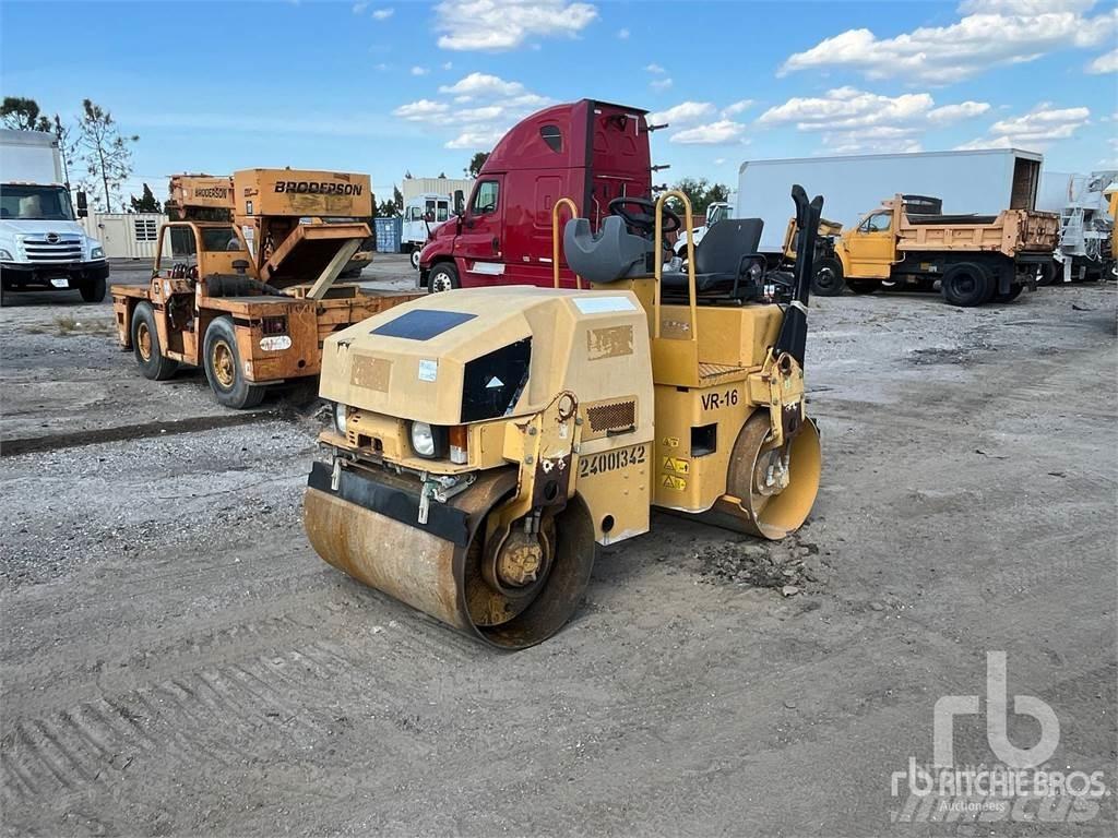 CAT CB24 Катки тротуарные