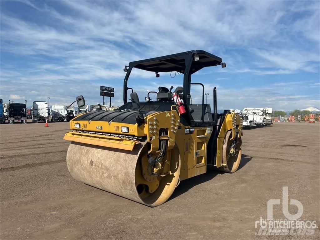 CAT CB66B Катки тротуарные