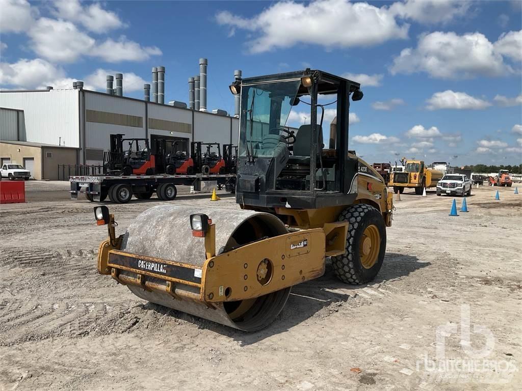 CAT CS423E Уплотнители грунта