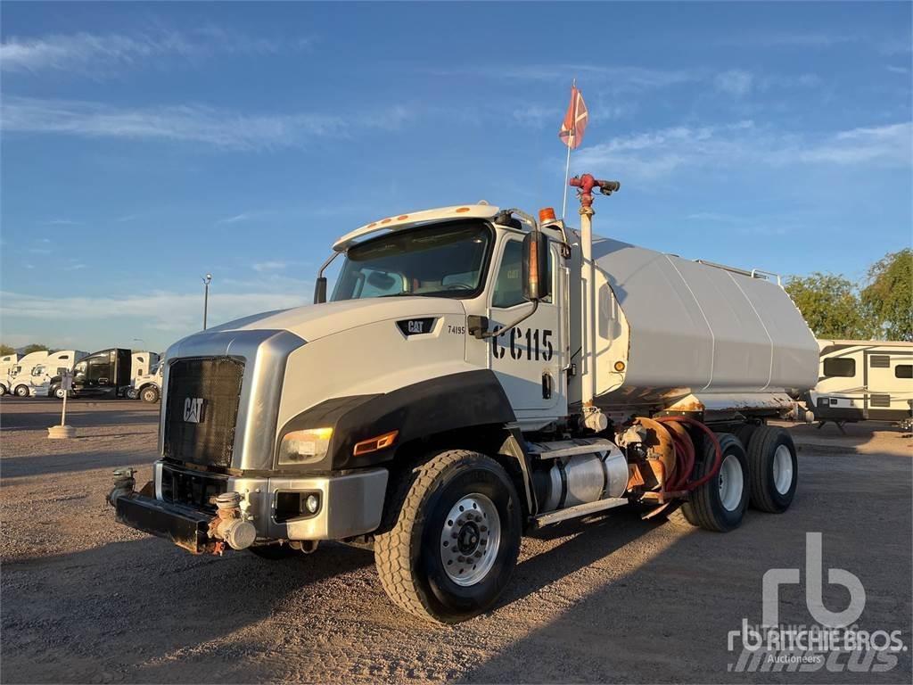 CAT CT660S Поливочные машины