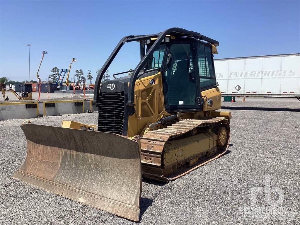 CAT D3 Гусеничные бульдозеры