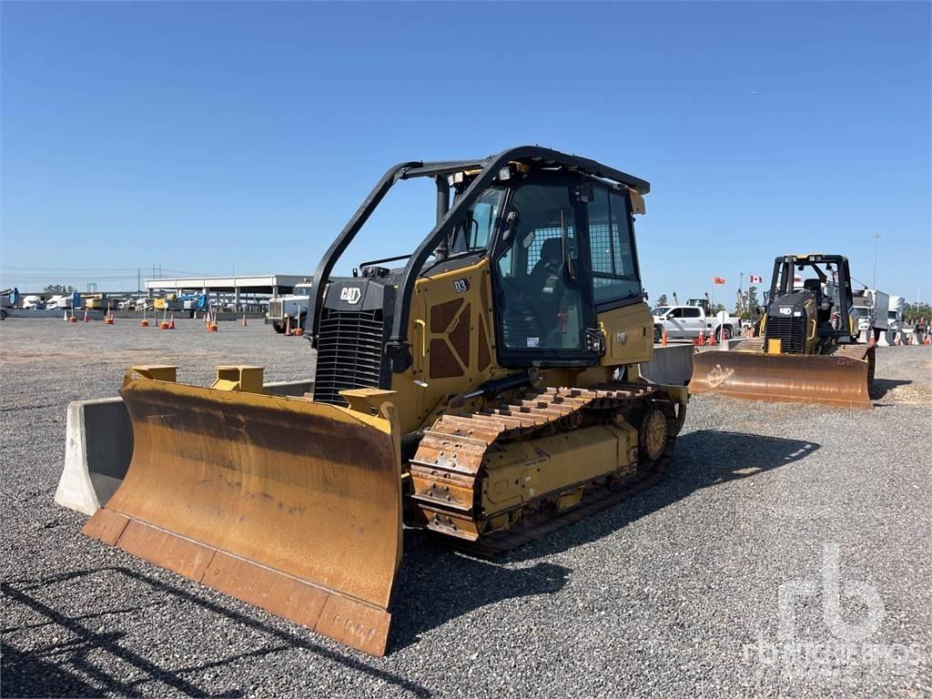 CAT D3 Гусеничные бульдозеры