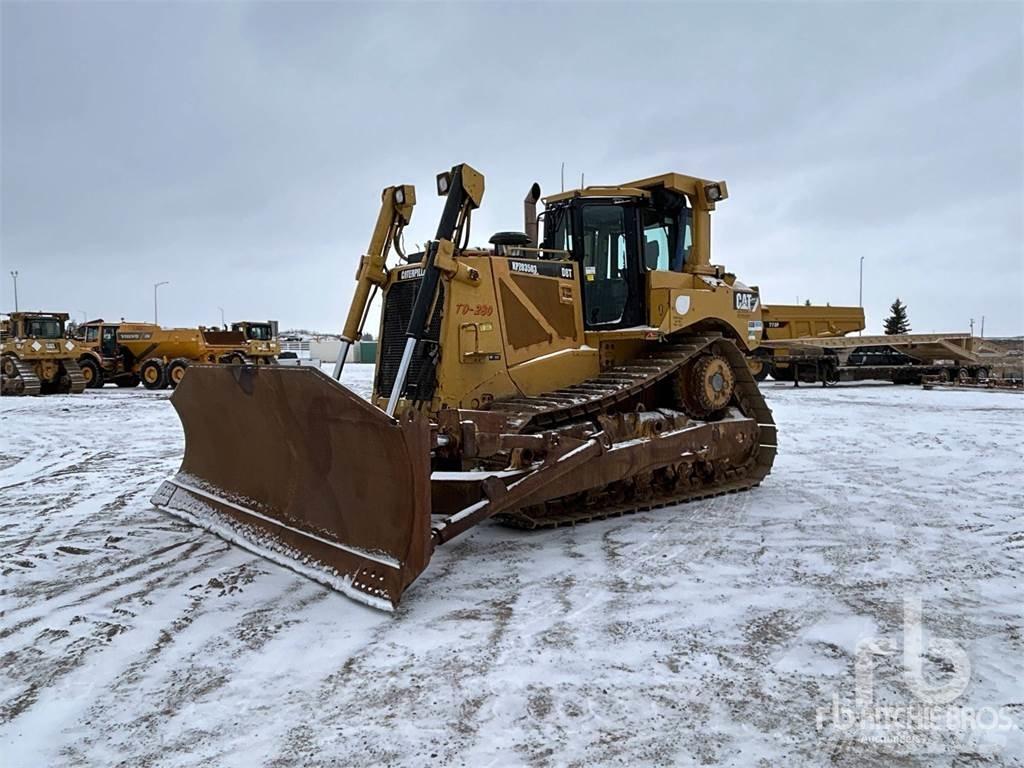CAT D8T Гусеничные бульдозеры