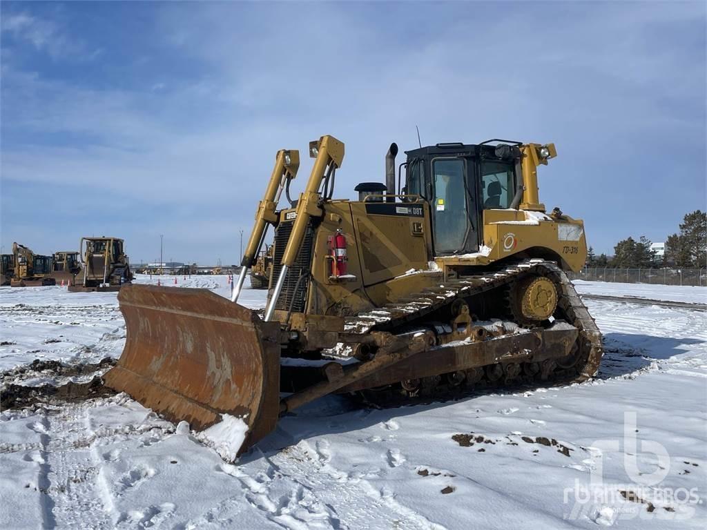 CAT D8T Гусеничные бульдозеры