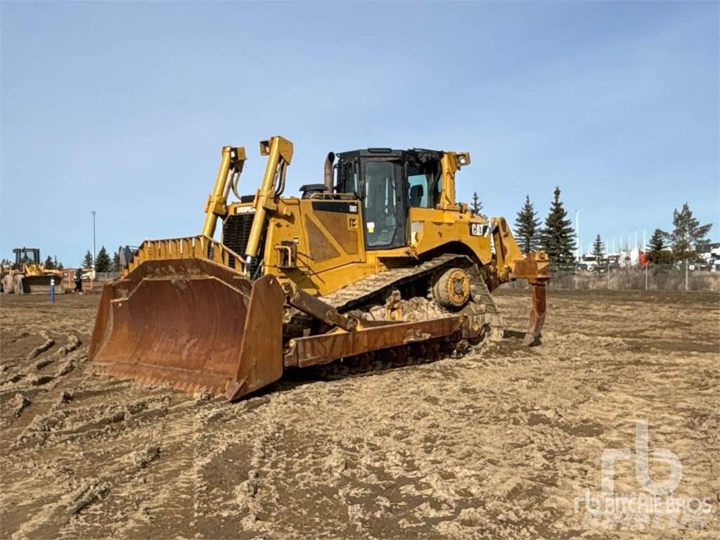 CAT D8T Гусеничные бульдозеры