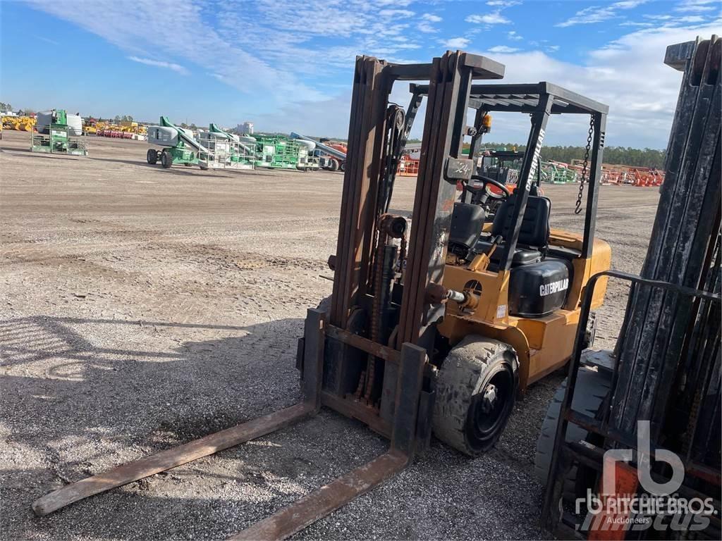 CAT DP30K Дизельные погрузчики