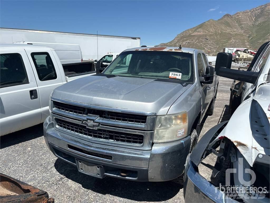 Chevrolet 2500 Бортовые фургоны