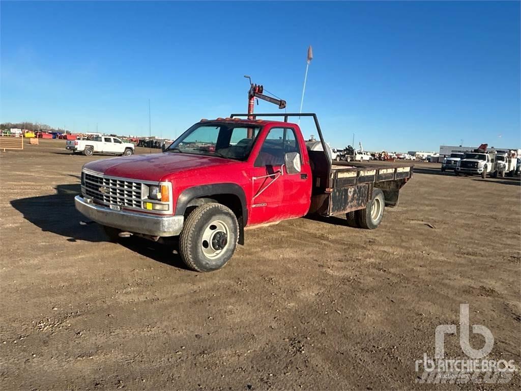 Chevrolet 3500 Грузовики-платформы/боковая разгрузка