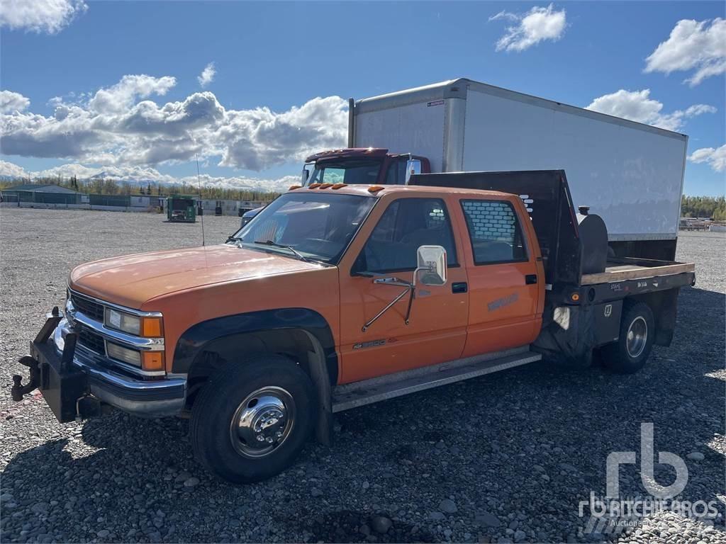 Chevrolet K3500 Грузовики-платформы/боковая разгрузка