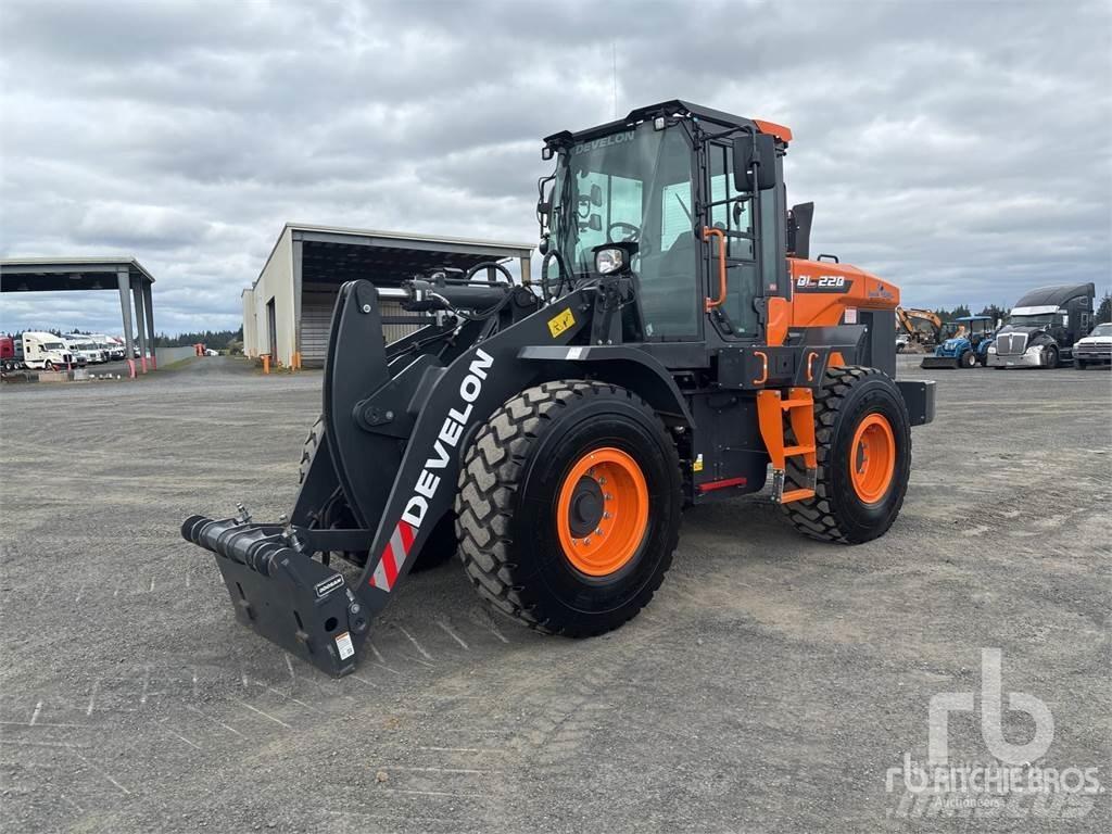Develon DL220-7 Фронтальные погрузчики