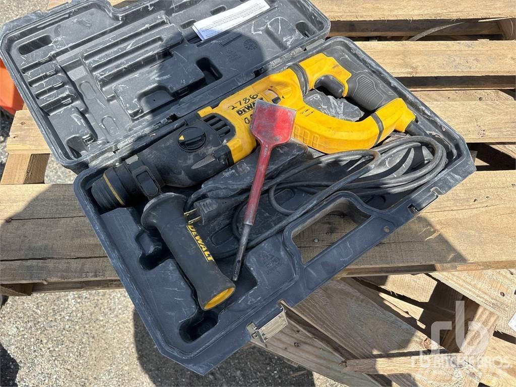DeWalt D25262 Строительная техника - Другие