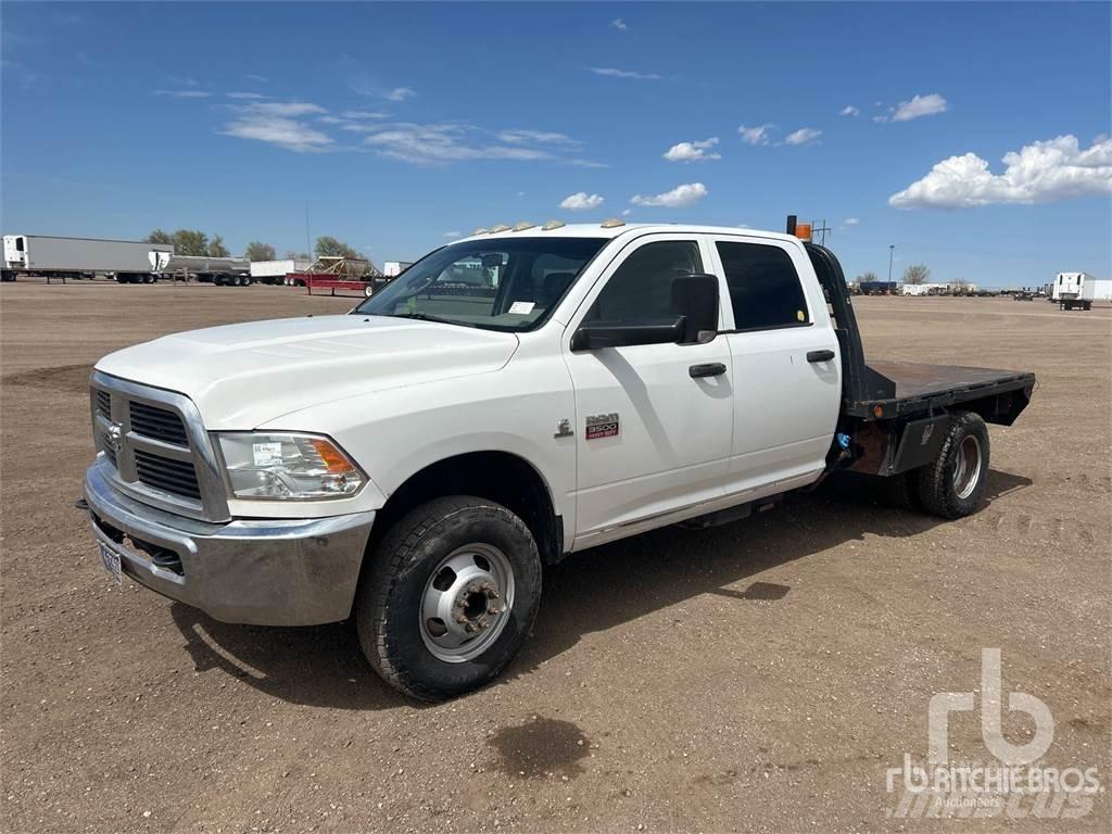 Dodge 3500 Грузовики-платформы/боковая разгрузка