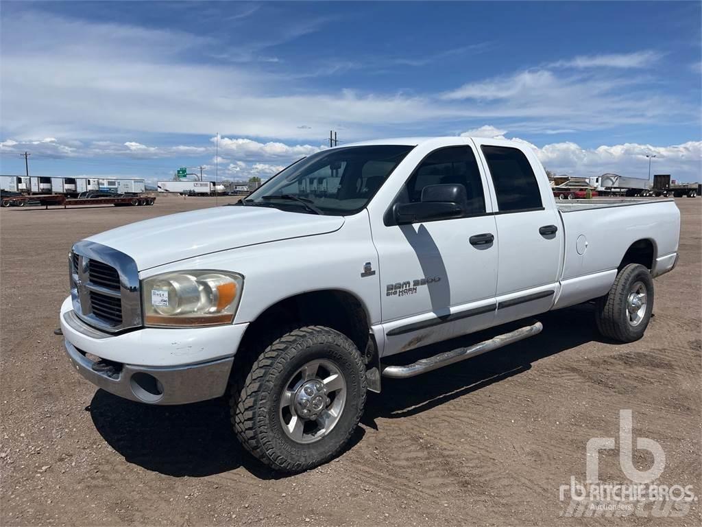 Dodge 3500 Бортовые фургоны
