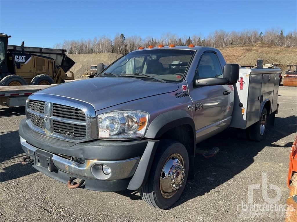Dodge 4500 Комбинированные дорожные машины