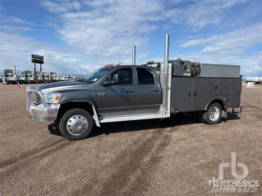 Dodge 5500 Комбинированные дорожные машины
