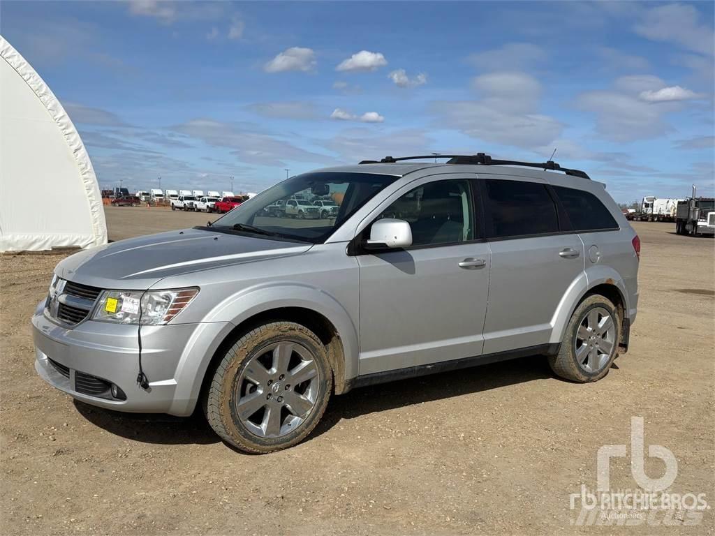 Dodge JOURNEY Бортовые фургоны