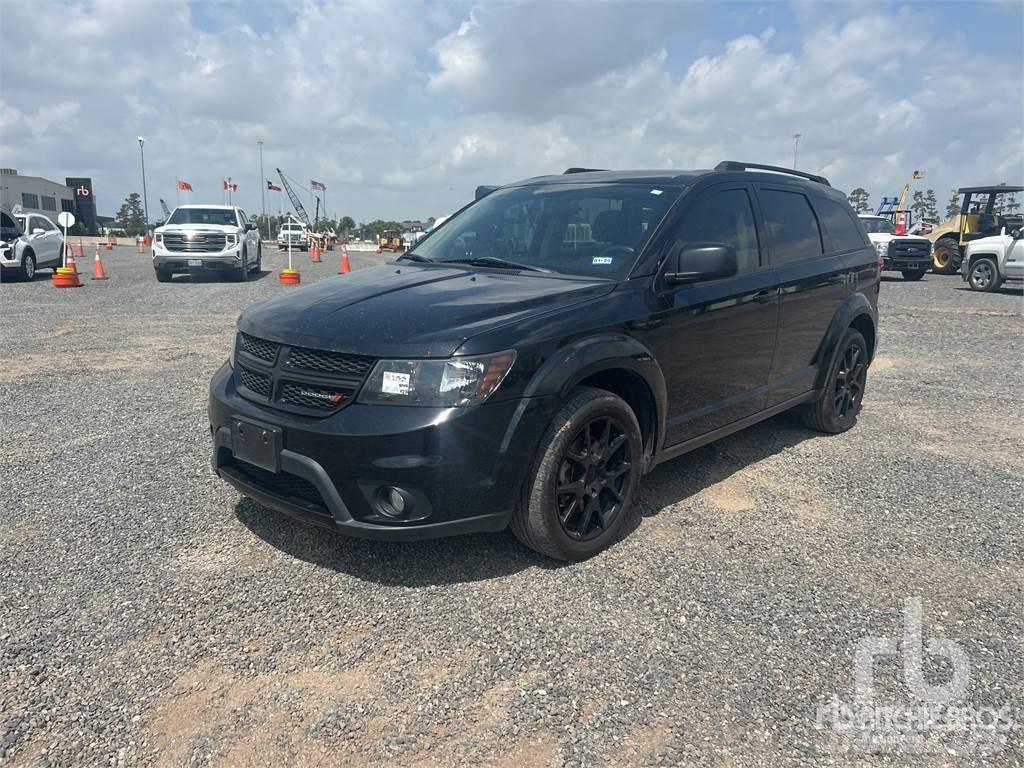 Dodge JOURNEY Бортовые фургоны