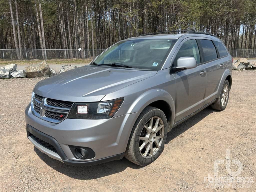 Dodge JOURNEY Бортовые фургоны