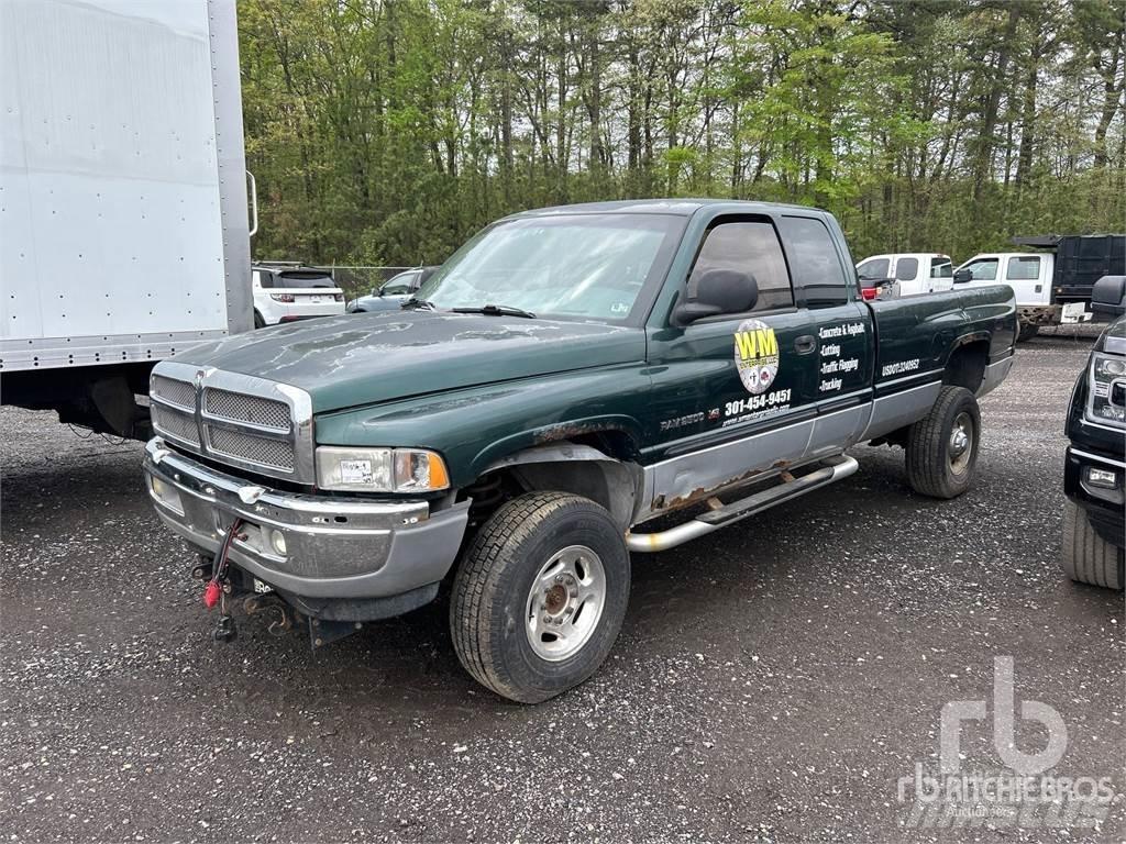 Dodge RAM 2500 Бортовые фургоны
